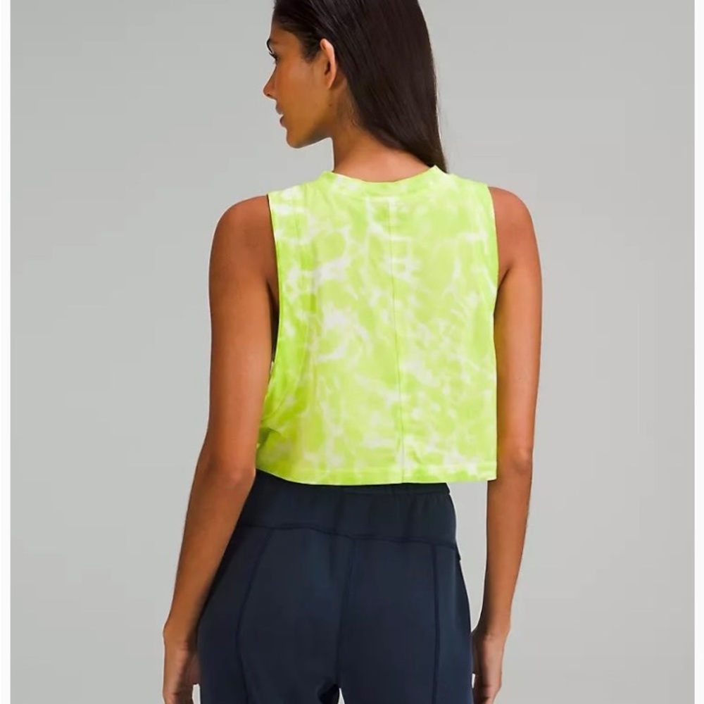 lululemon athletica Neon Lime Tie-Dye Cropped Tank - Picture 3 of 7